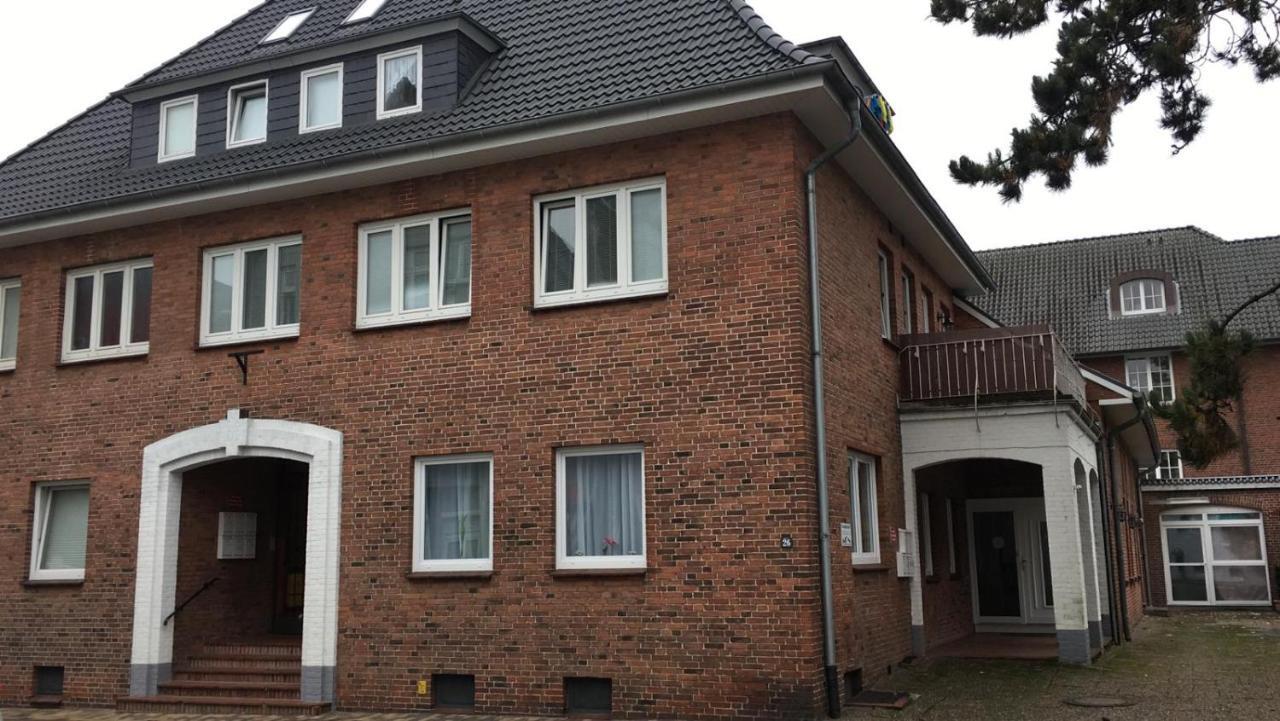 Altes Pastorat Am Husumer Hafen Lejlighed Husum  Eksteriør billede